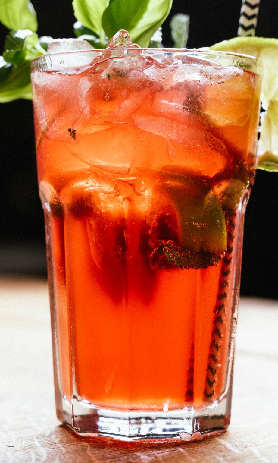 Küche - Schlossberg-Brasserie | Restaurant und Cocktails in Saarburg ...